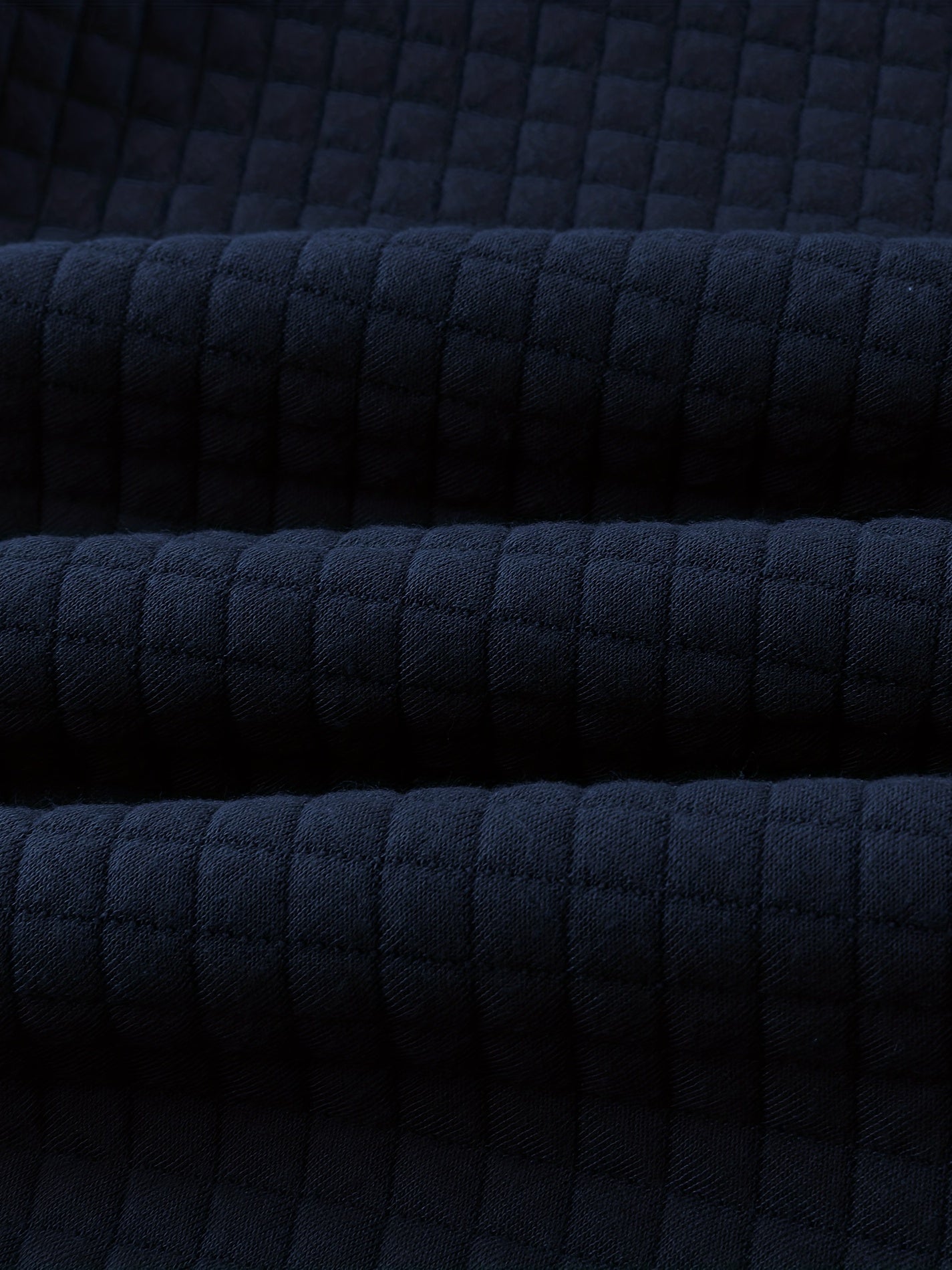 Mêska bluza z kapturem o strukturalnym kroju