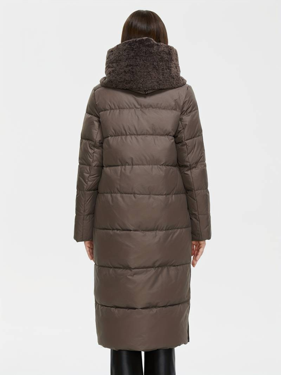 dęuga puszysta kurtka zapinana na zamek