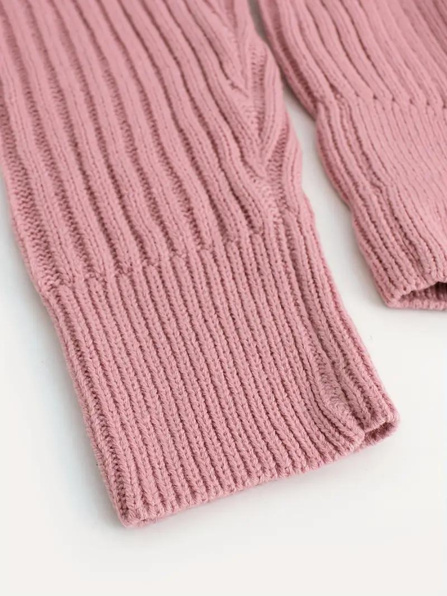 Sweter wykonany z dzianiny œciągaczowej, z asymetrycznym dekoltem