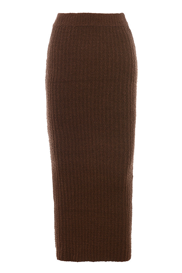 Top z dzianiny bouclé w kolorze czekolady i baweęniana spódnica maxi