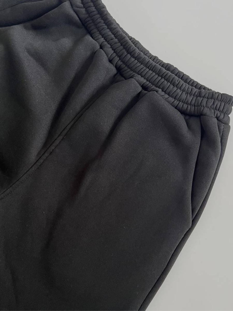 bluza i spodnie dresowe