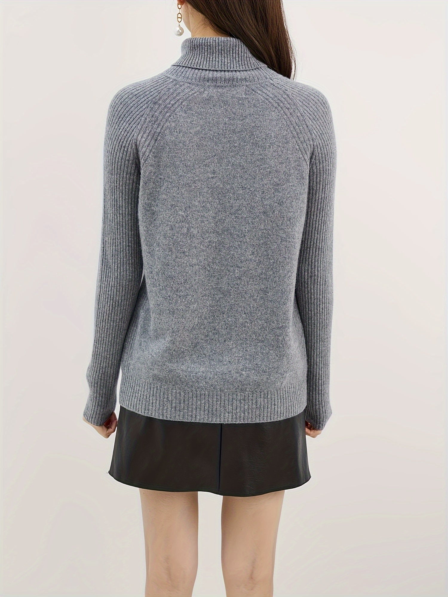 Sweter wykonany w 100% z weęny merynosów