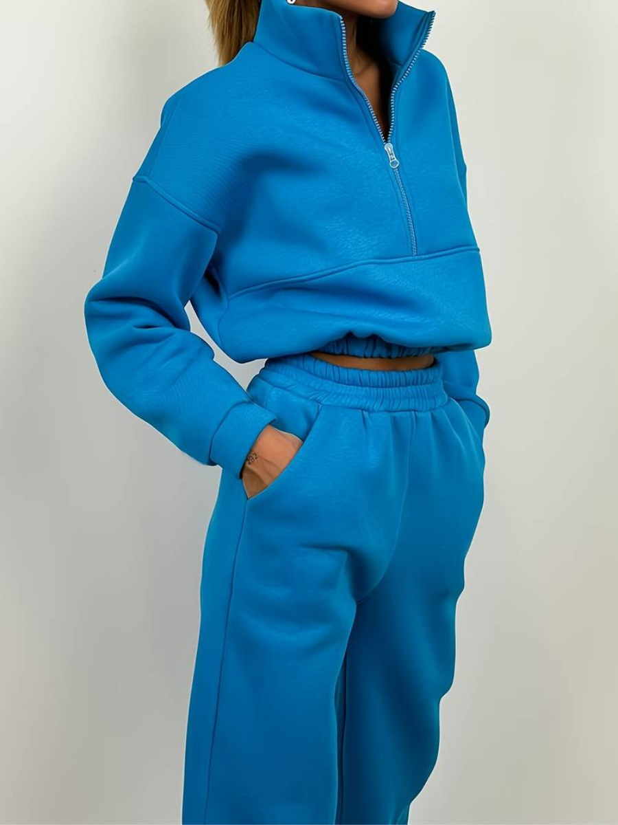 bluza i spodnie dresowe