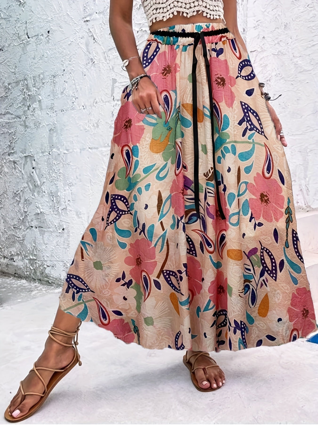 Plisowane spódnice w kropki na lato