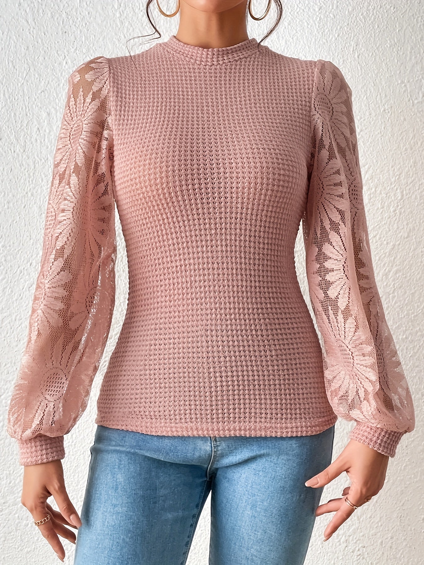 T-shirt z okrągęym dekoltem i kwiatowym nadrukiem