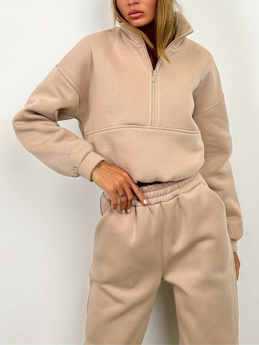 bluza i spodnie dresowe