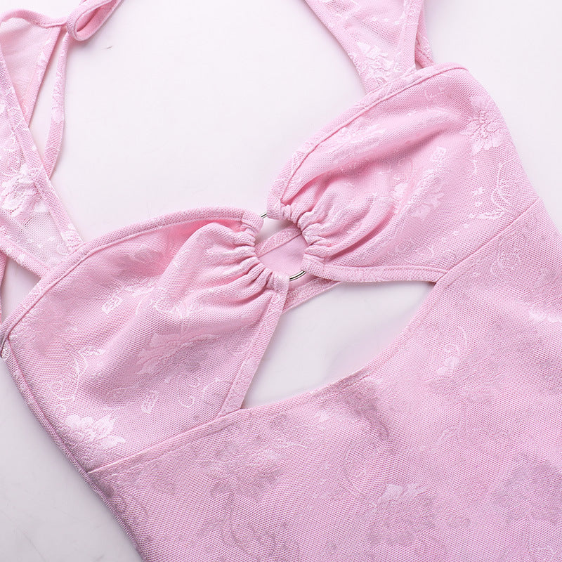 Sukienka mini z rozciêciem w kolorze pudrowego różu