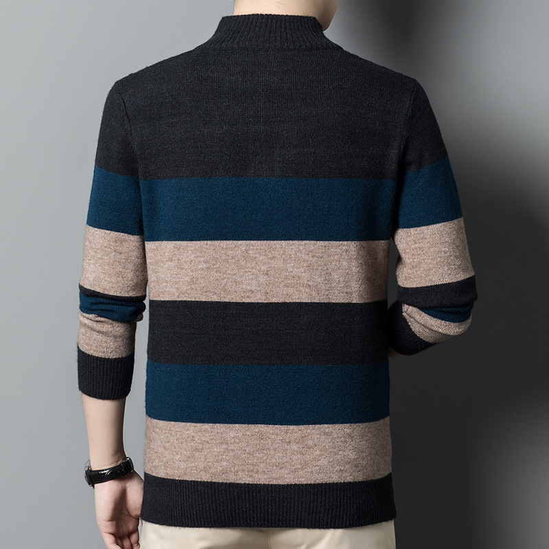 Sweter z dzianiny, zapinany do poęowy na zamek