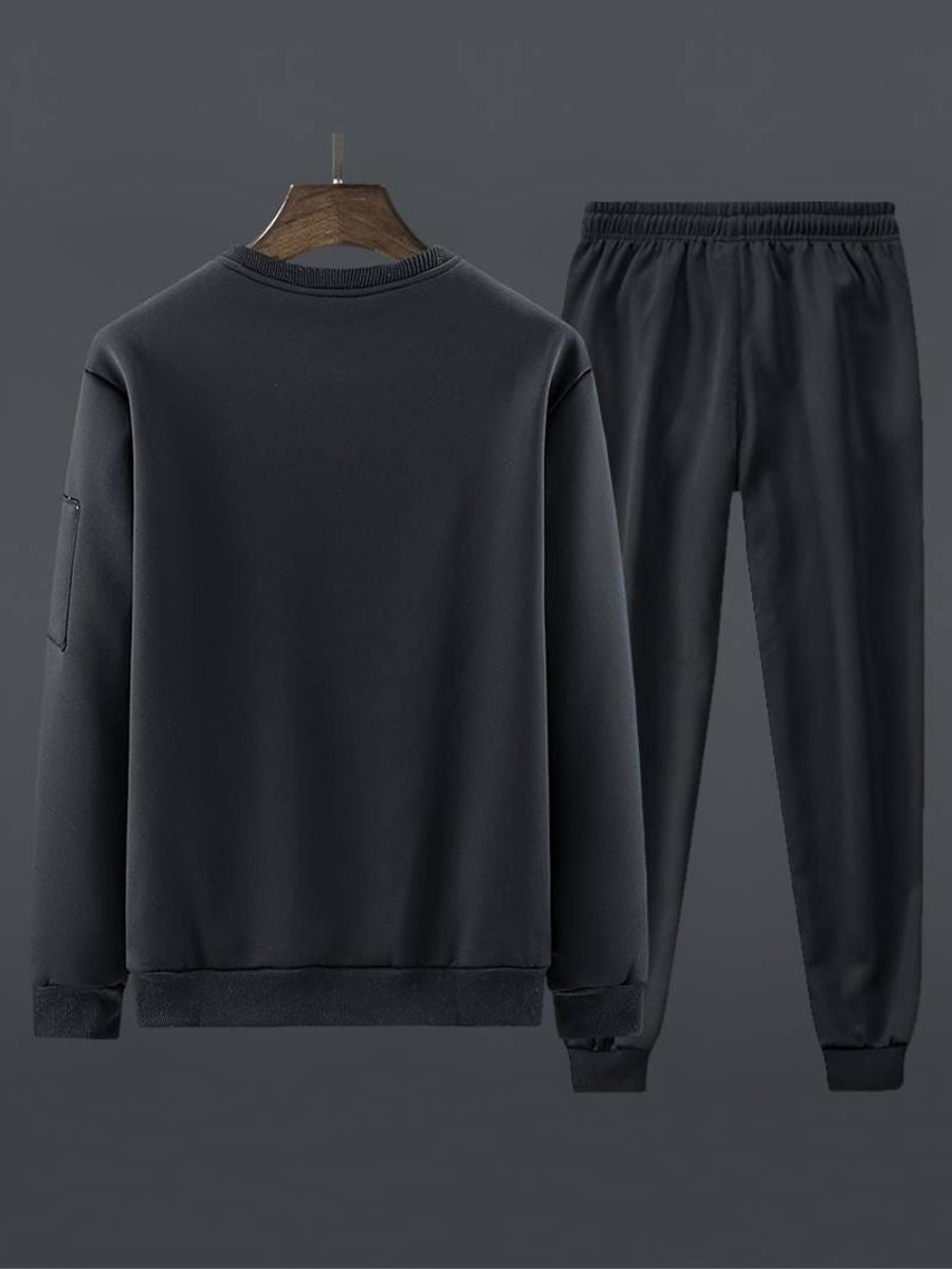 sweter ze sznurkiem i joggery dla mêżczyzn