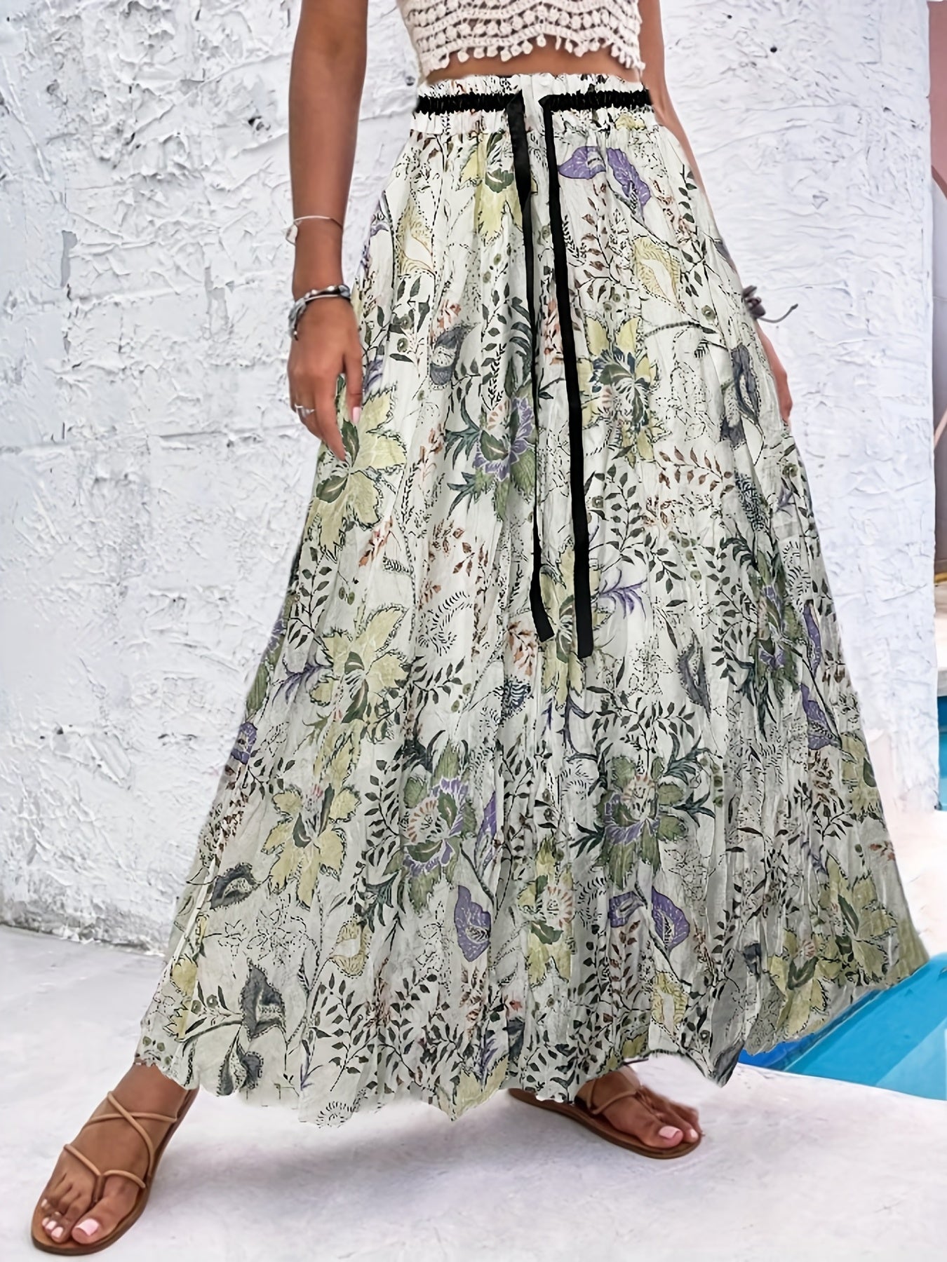 Plisowane spódnice w kropki na lato