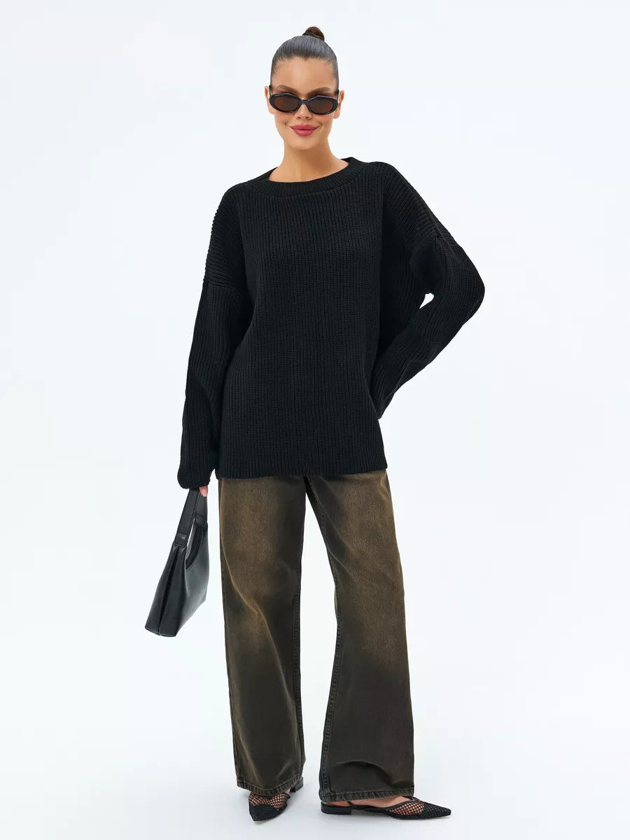 Luźny dzianinowy sweter w paski