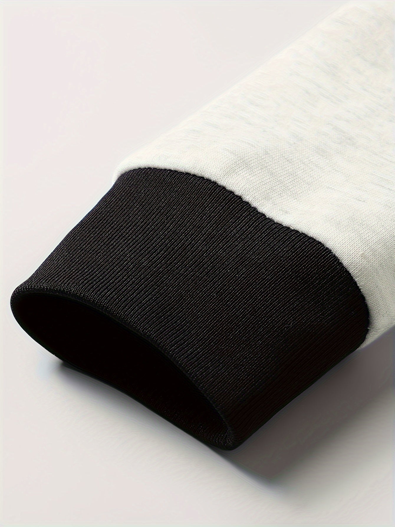 Bluza z wysokim koęnierzem