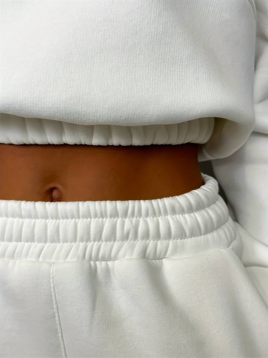 bluza i spodnie dresowe