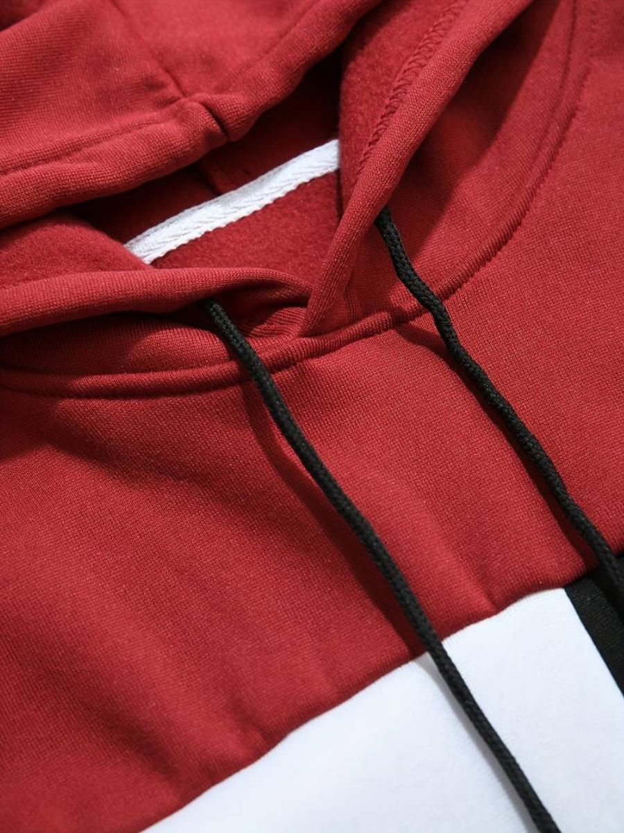 bluza z kapturem i joggery ze sznurkiem