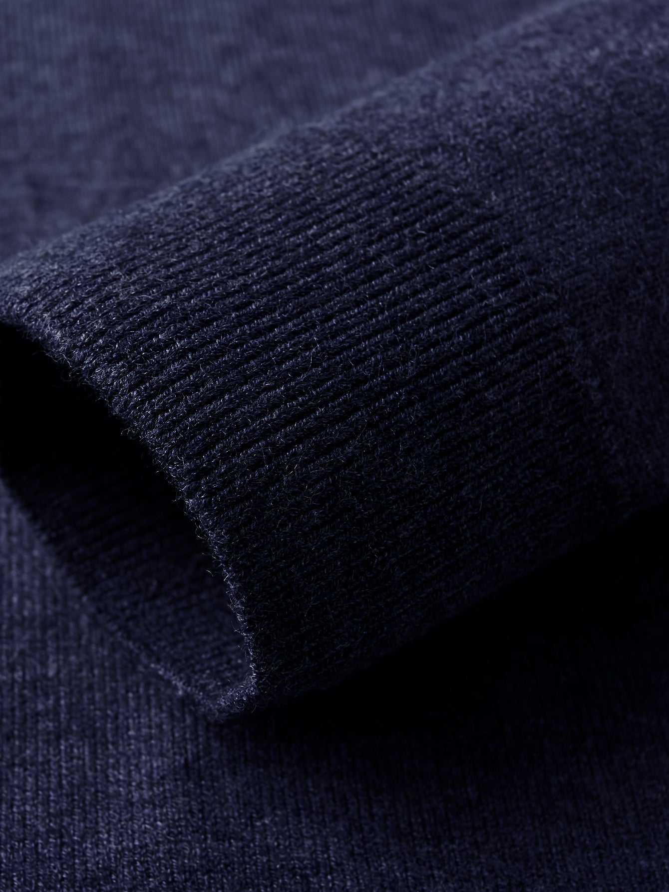 Sweter mêski z dzianiny weęnianej