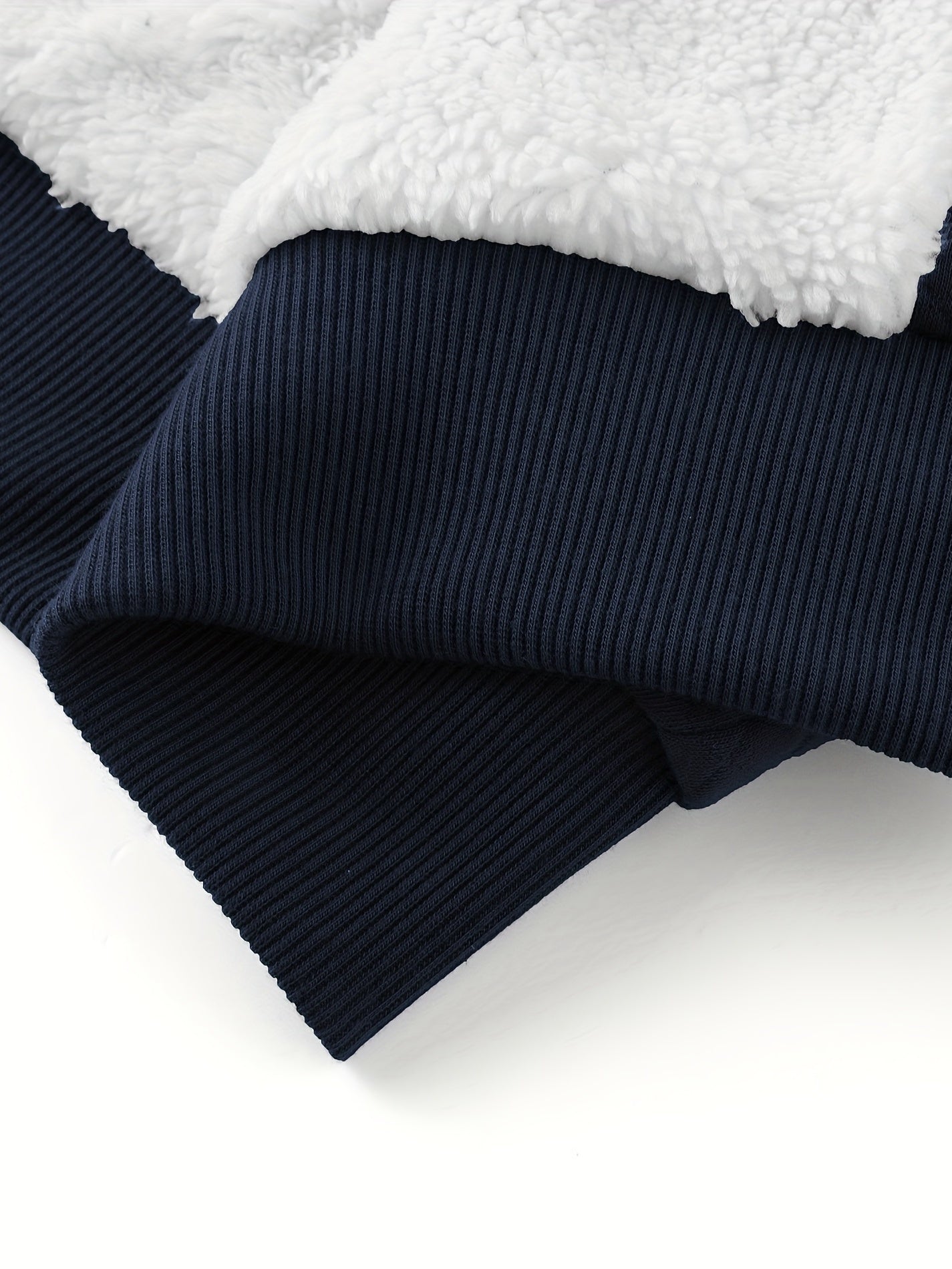 Teksturowana bluza z futerkiem