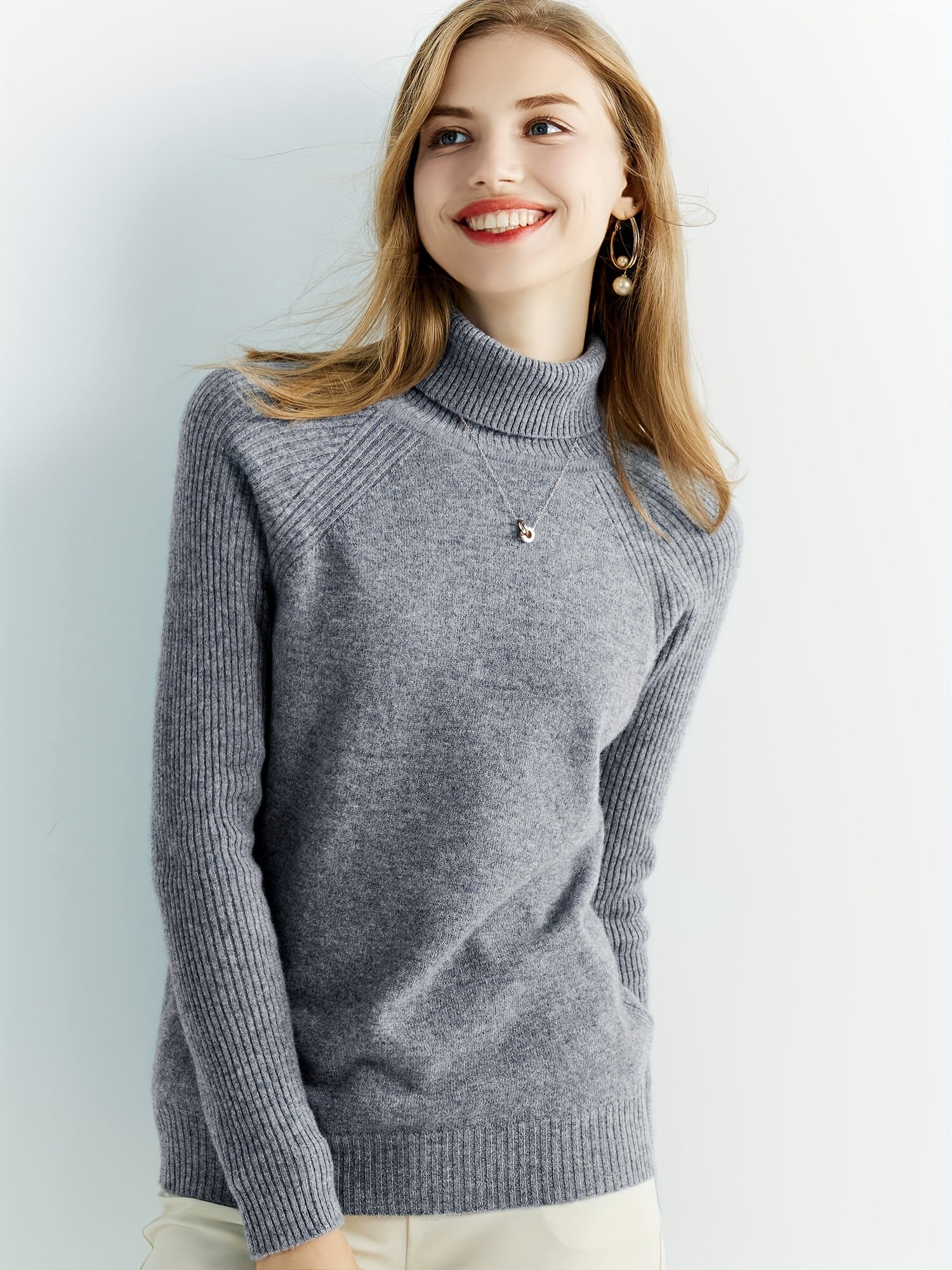 Sweter wykonany w 100% z weęny merynosów