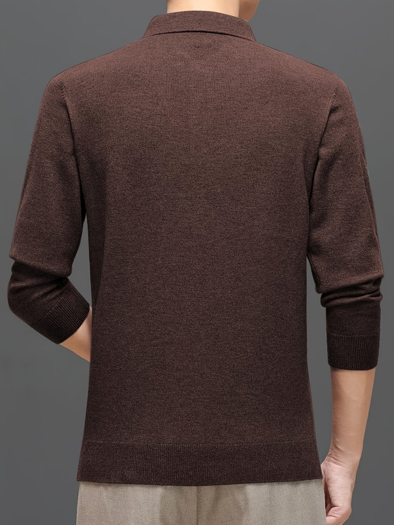 Sweter z klapami i dużą rozciągliwoœcią dla mêżczyzn