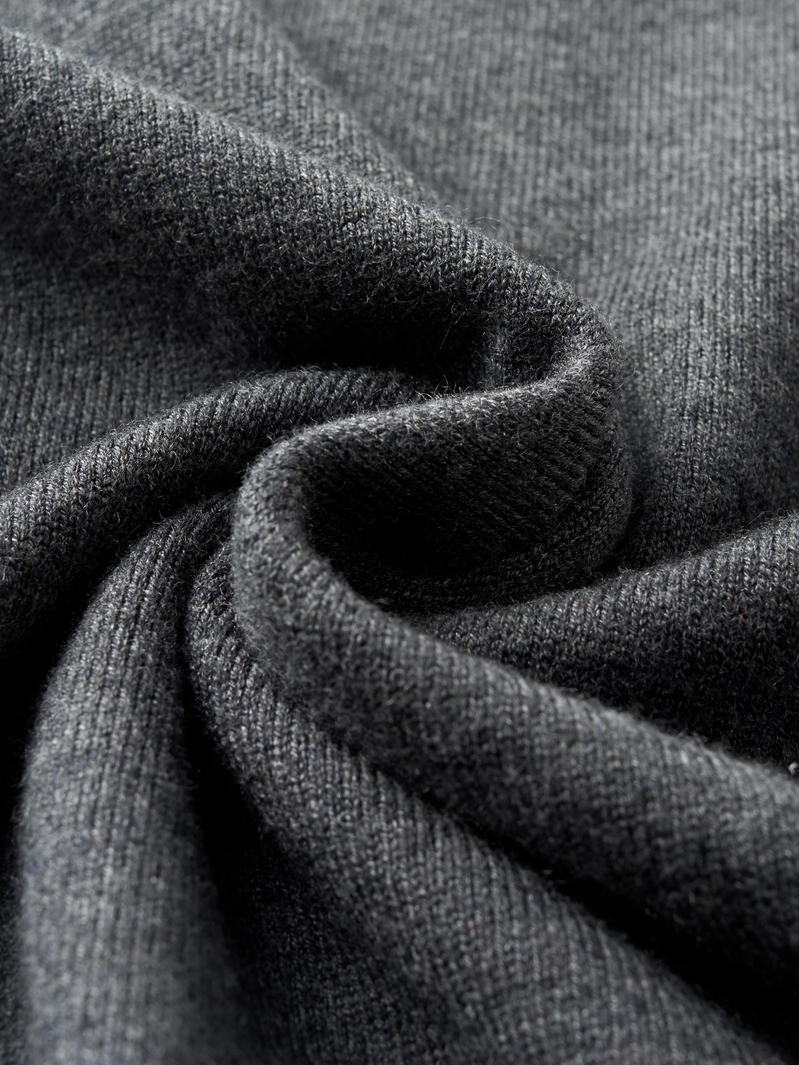 Sweter mêski z dzianiny weęnianej
