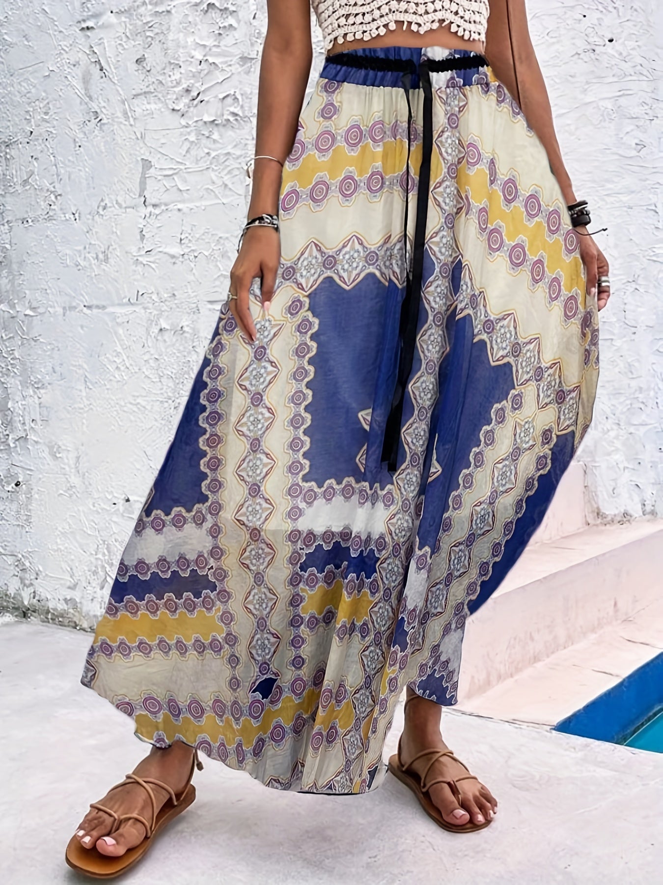 Plisowane spódnice w kropki na lato