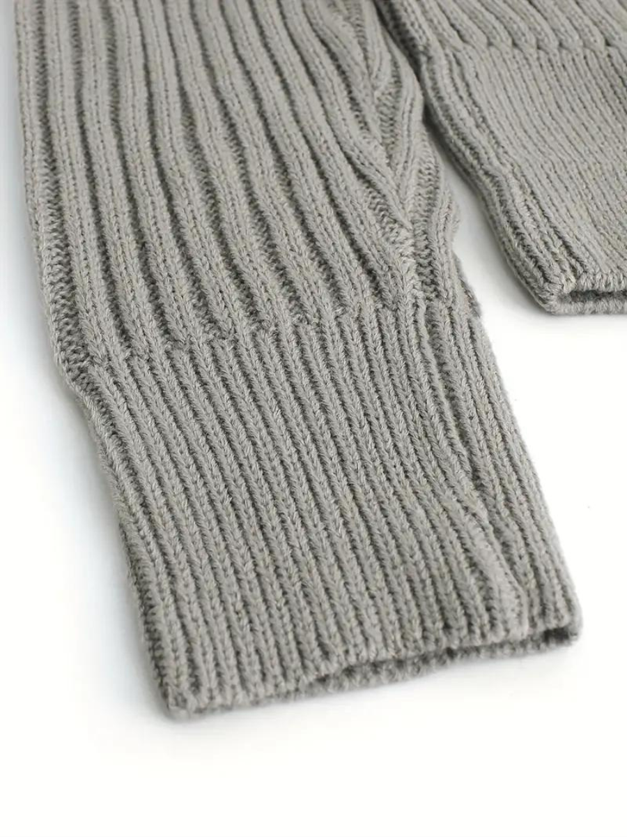 Sweter wykonany z dzianiny œciągaczowej, z asymetrycznym dekoltem