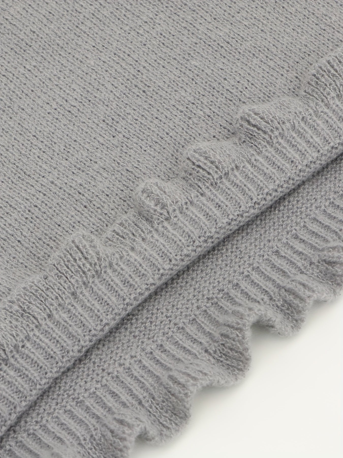 Sweter z dekoltem w ksztaęcie litery V i falbankami u doęu zapinanymi na guziki