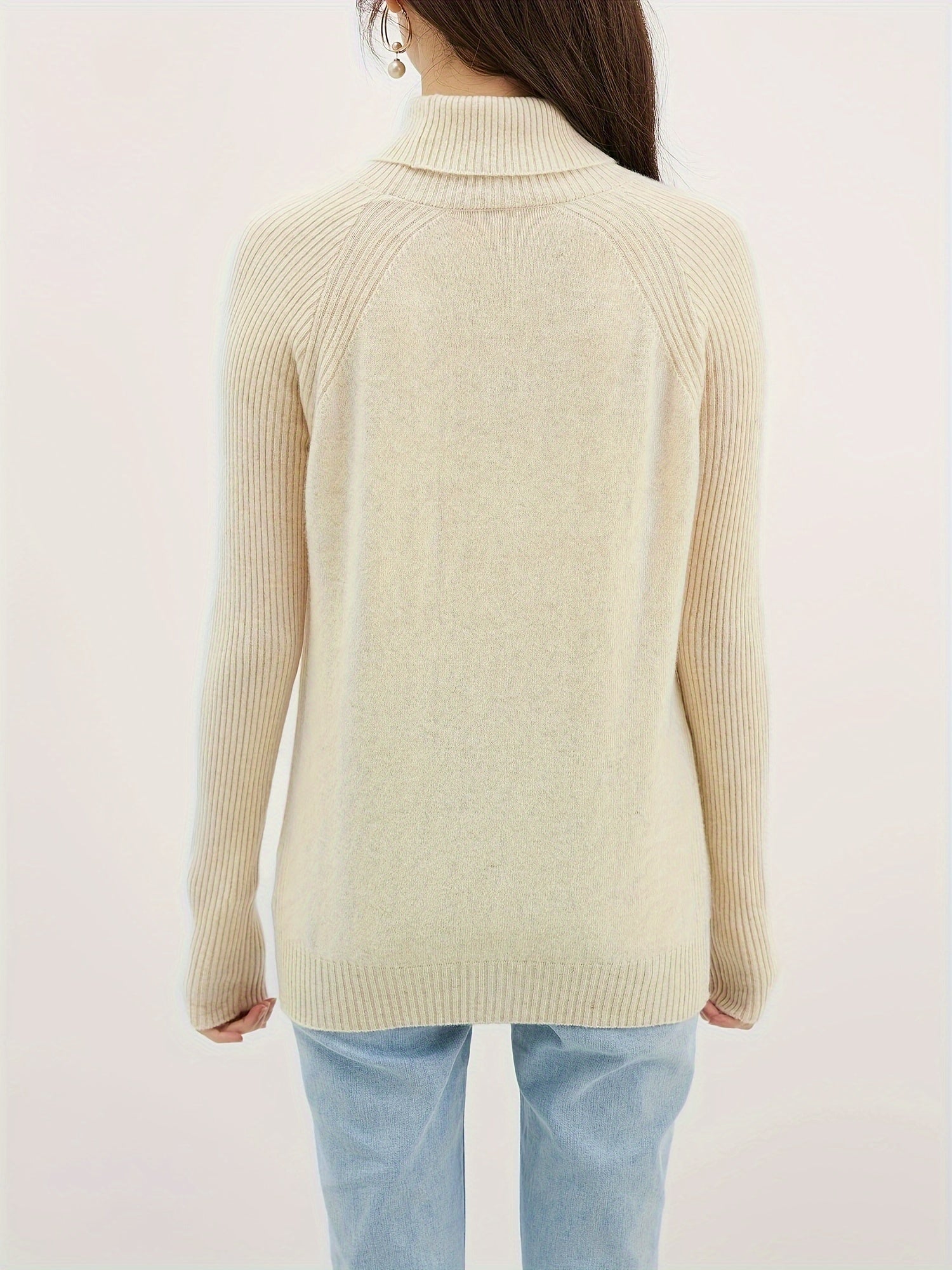 Sweter wykonany w 100% z weęny merynosów