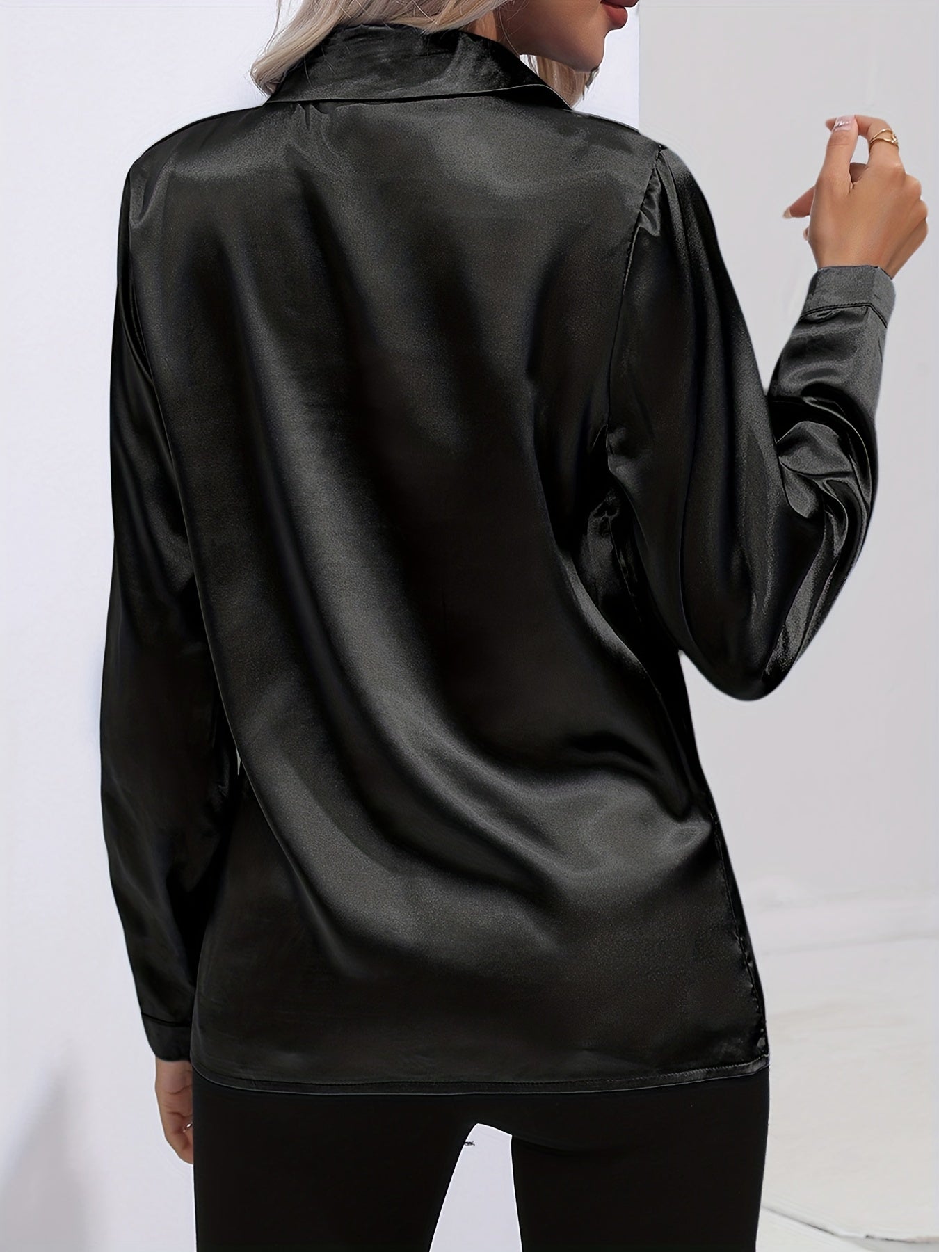 Elegancka satynowa bluzka