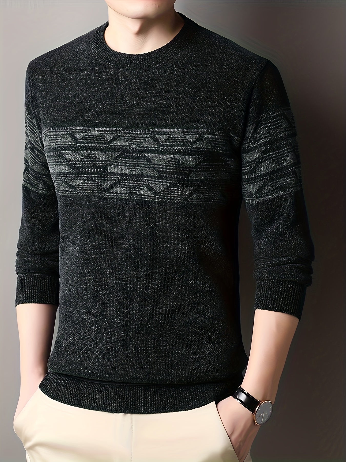 Wąski sweter z dzianiny w etniczny wzór