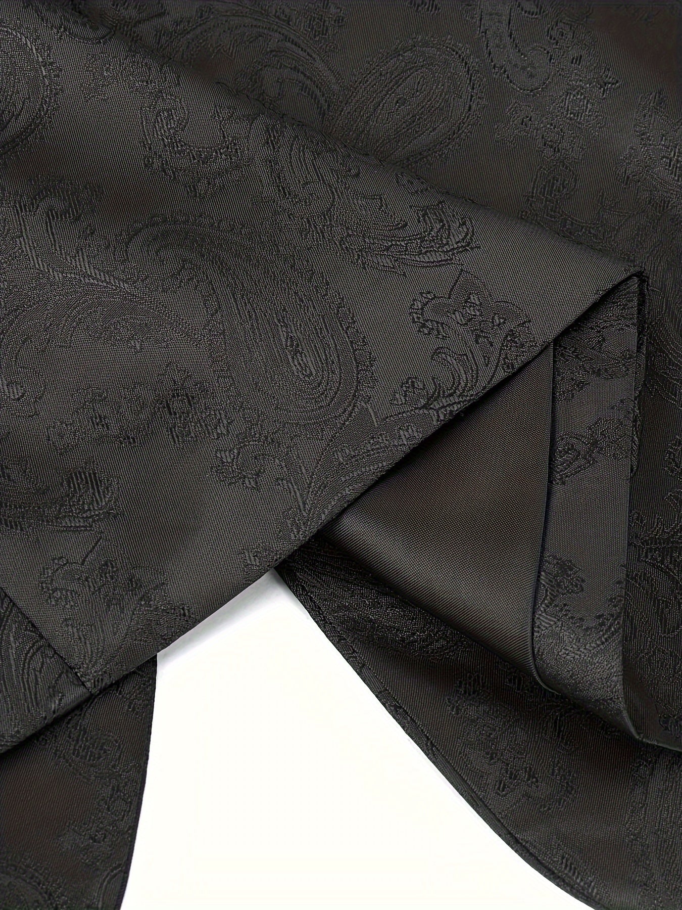 Komplet garniturowy skęadający siê z marynarki i spodni w stylu paisley