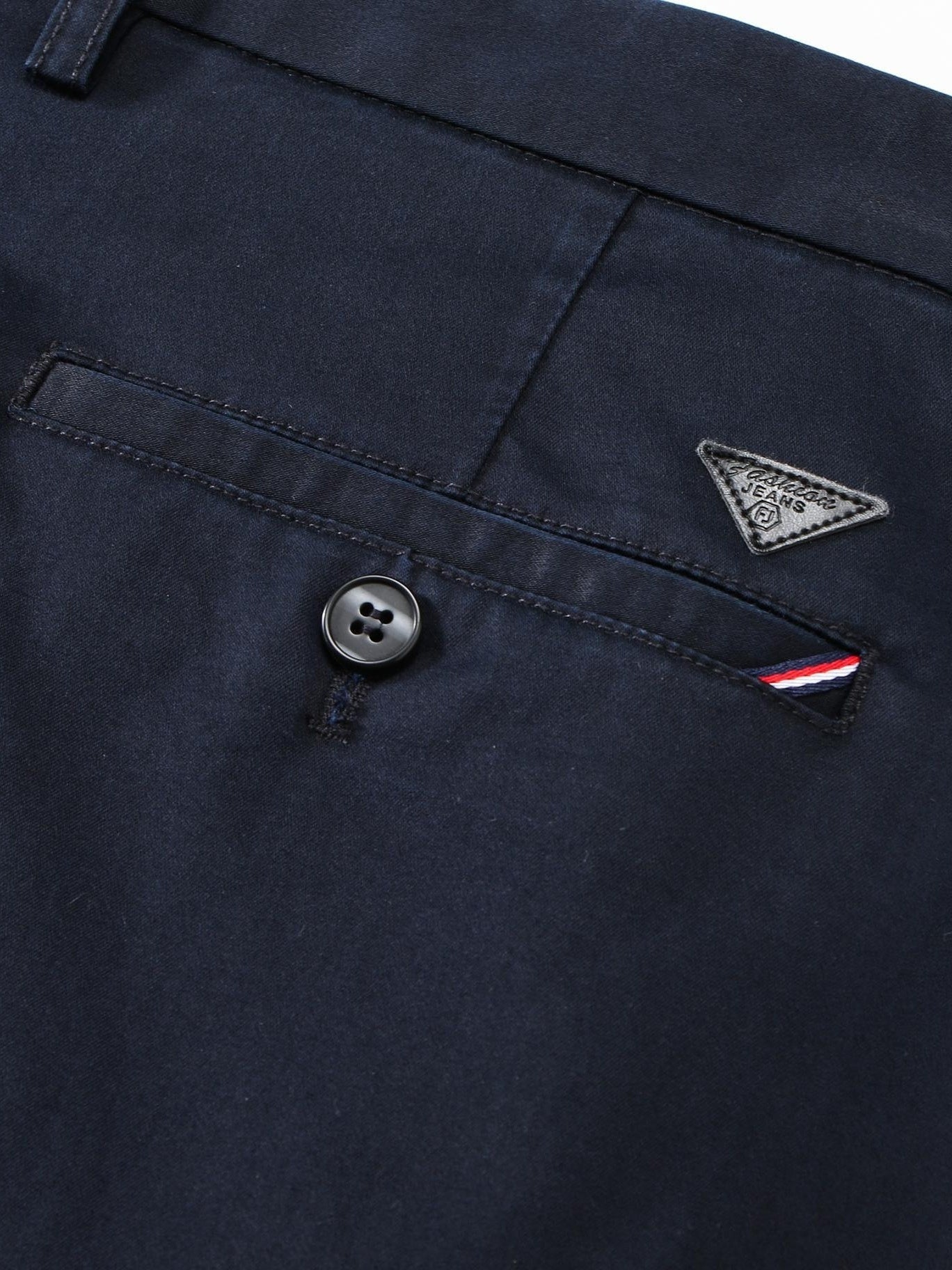 Klasyczne, lekko rozciągliwe spodnie mêskie