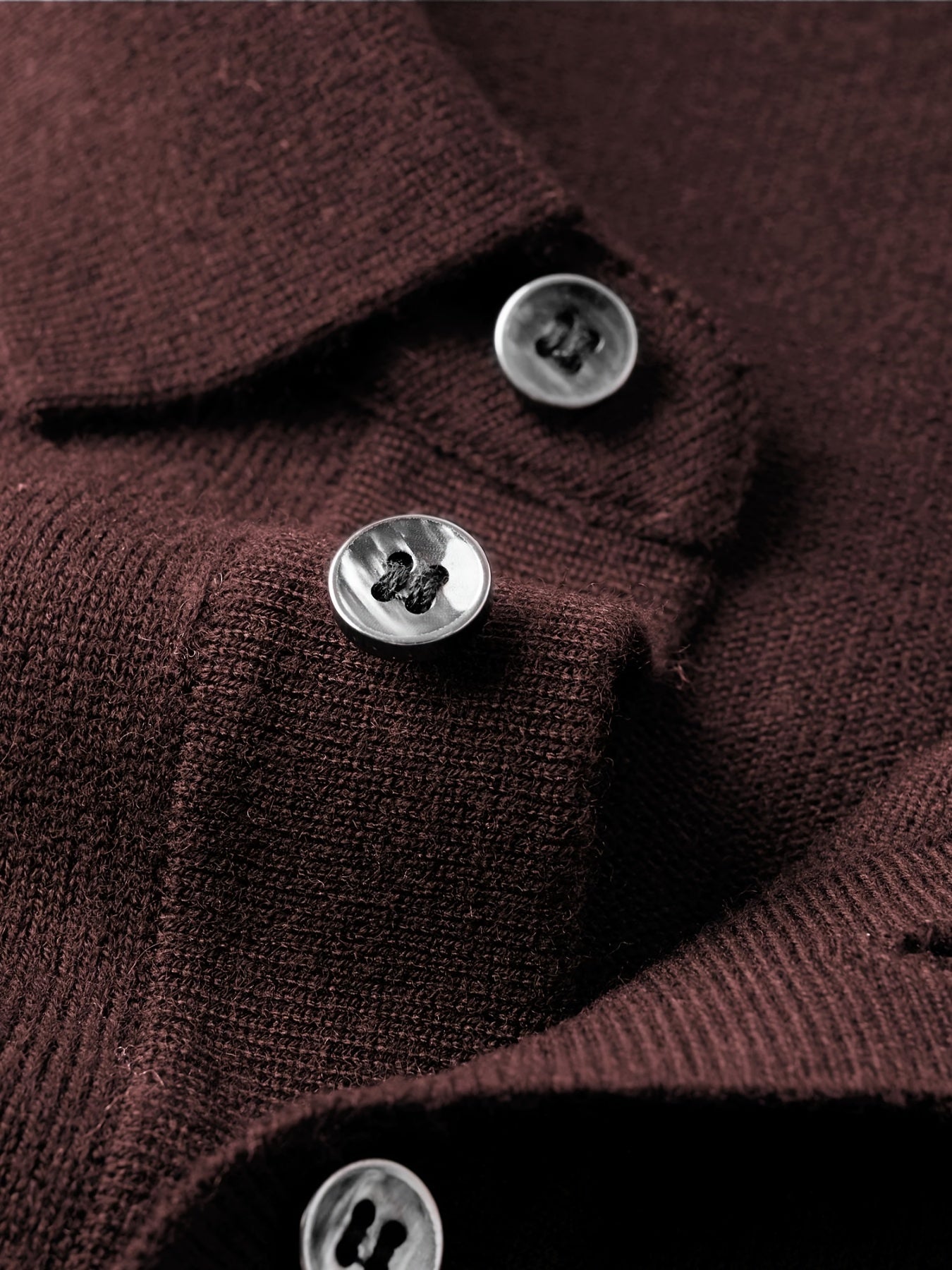 Sweter z klapami i dużą rozciągliwoœcią dla mêżczyzn