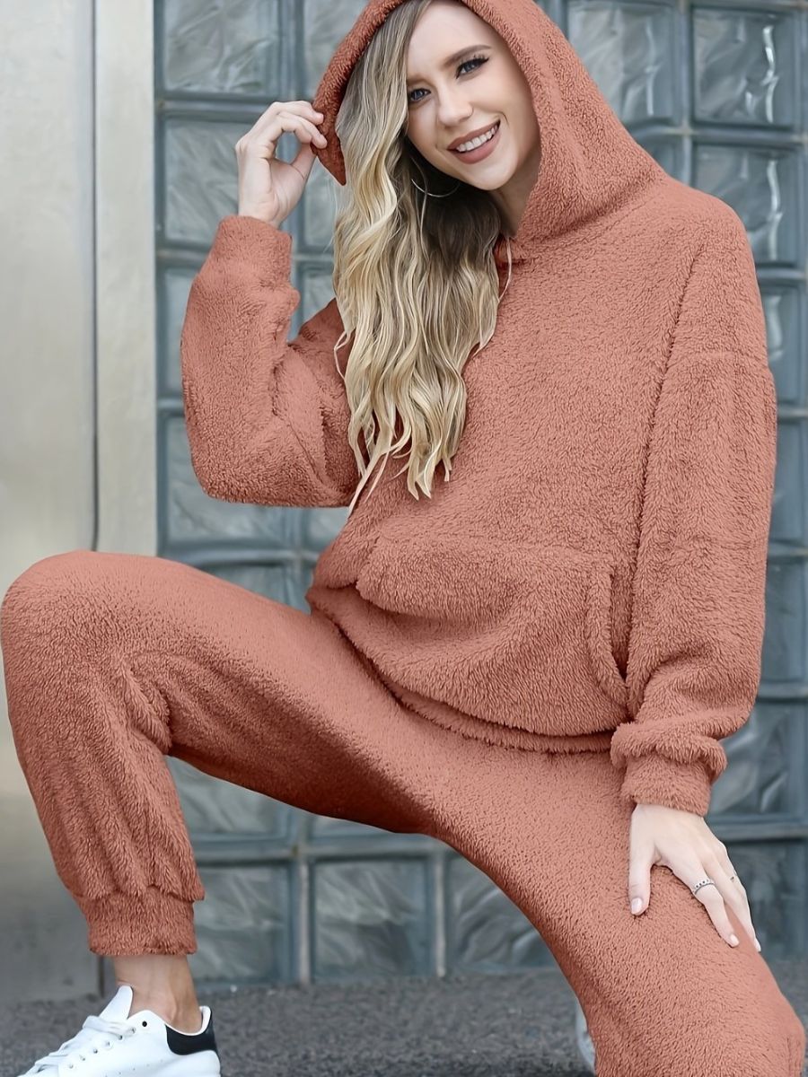Bluzki pluszowe z kapturem i d³ugie, ciep³e spodnie
