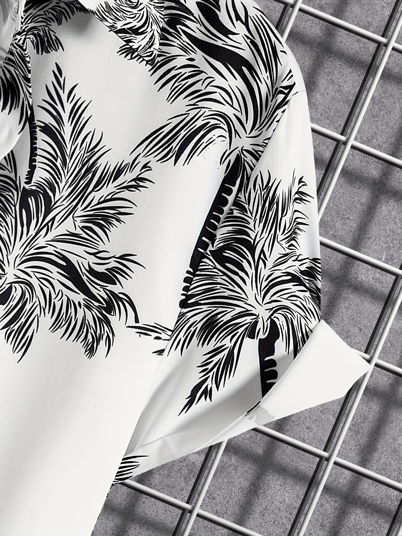 Casualowa koszula z krótkim rêkawem i motywem palmy, idealna na letnie wakacje