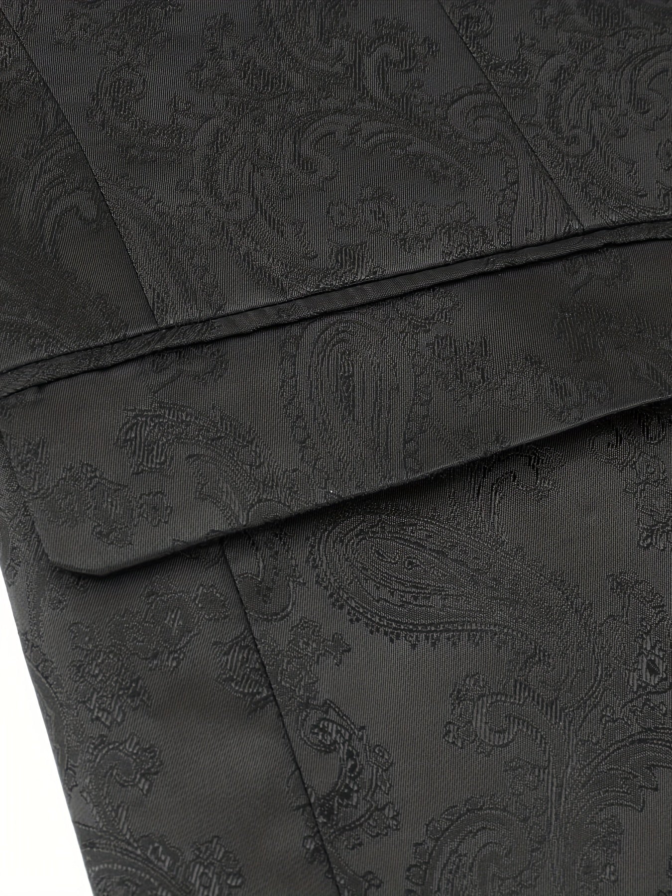 Komplet garniturowy skęadający siê z marynarki i spodni w stylu paisley