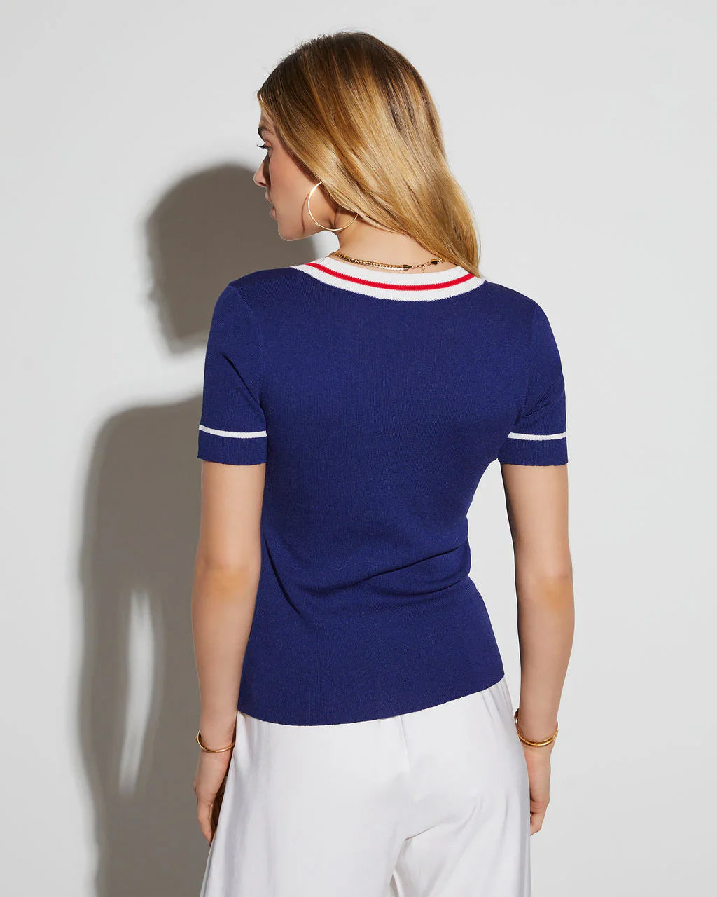 Bluzka w paski z krótkim rękawem i guzikami