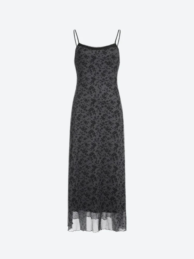 Sukienka maxi z kwiatowym nadrukiem w stylu grunge