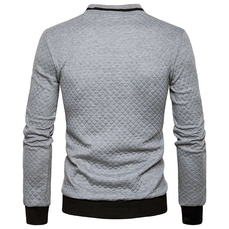 Strukturalny sweter zapinany na zamek