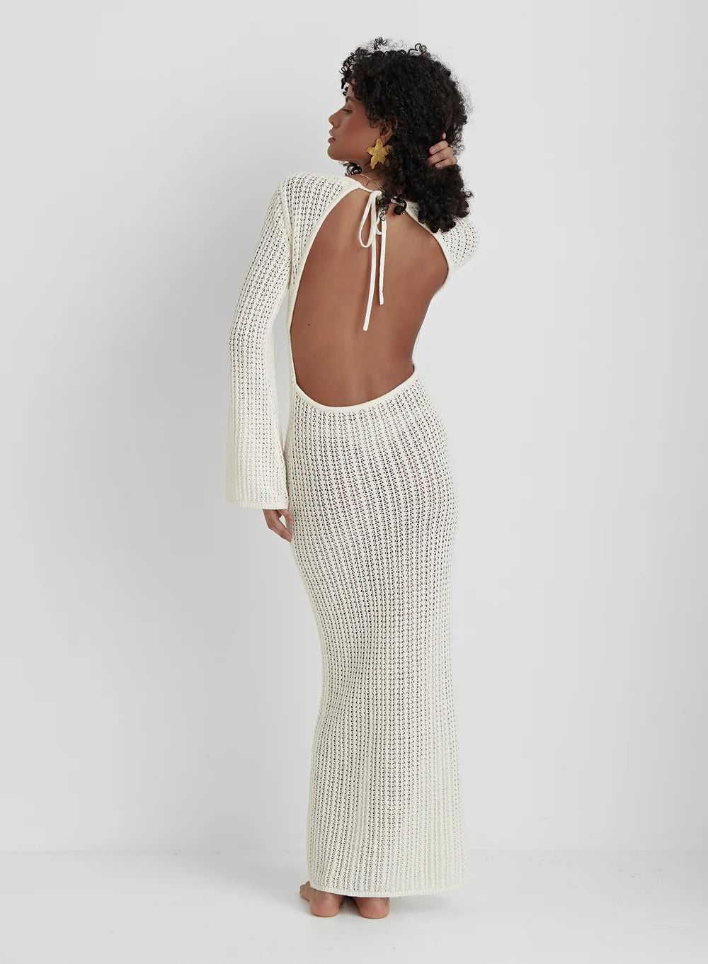 Rückenfreies Strickkleid in Beige