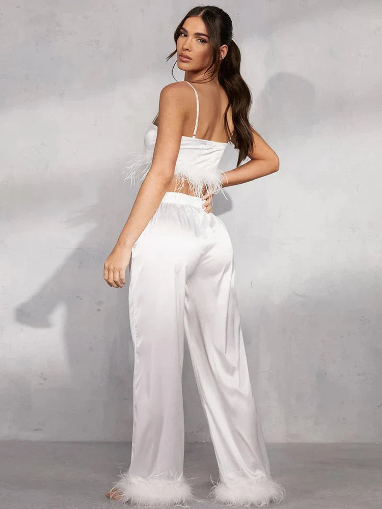 Komplet na ramiączkach z piórami