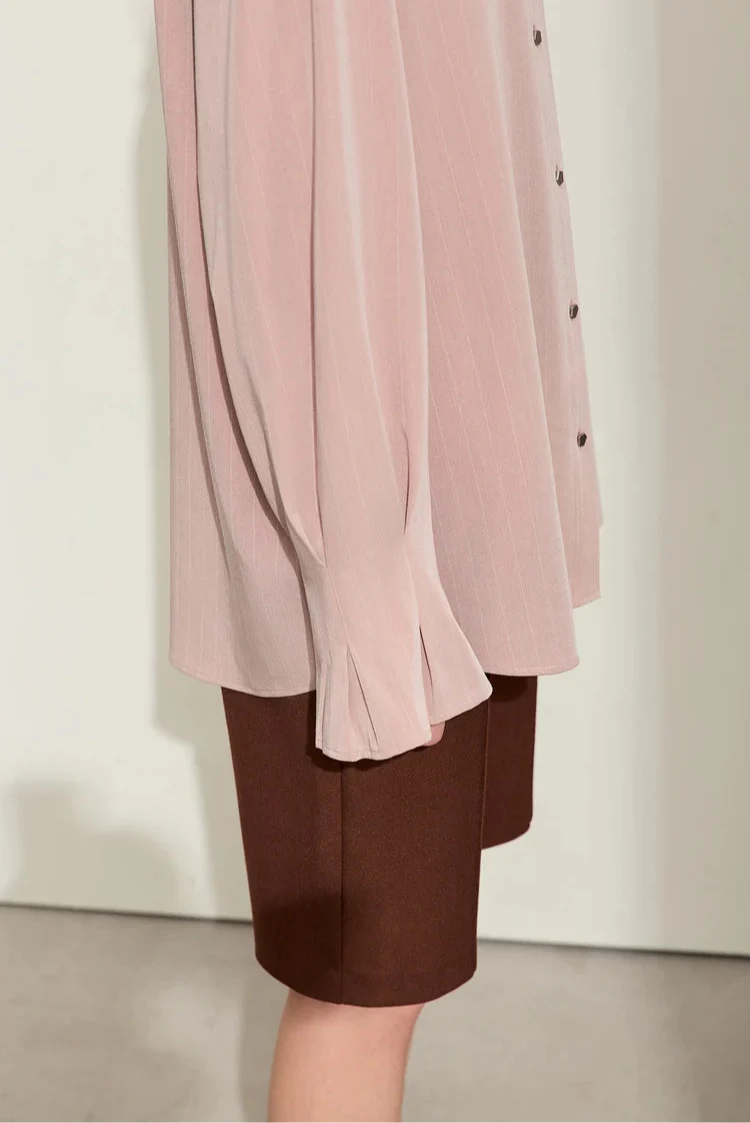 Luźna koszula w paski z długim rękawem