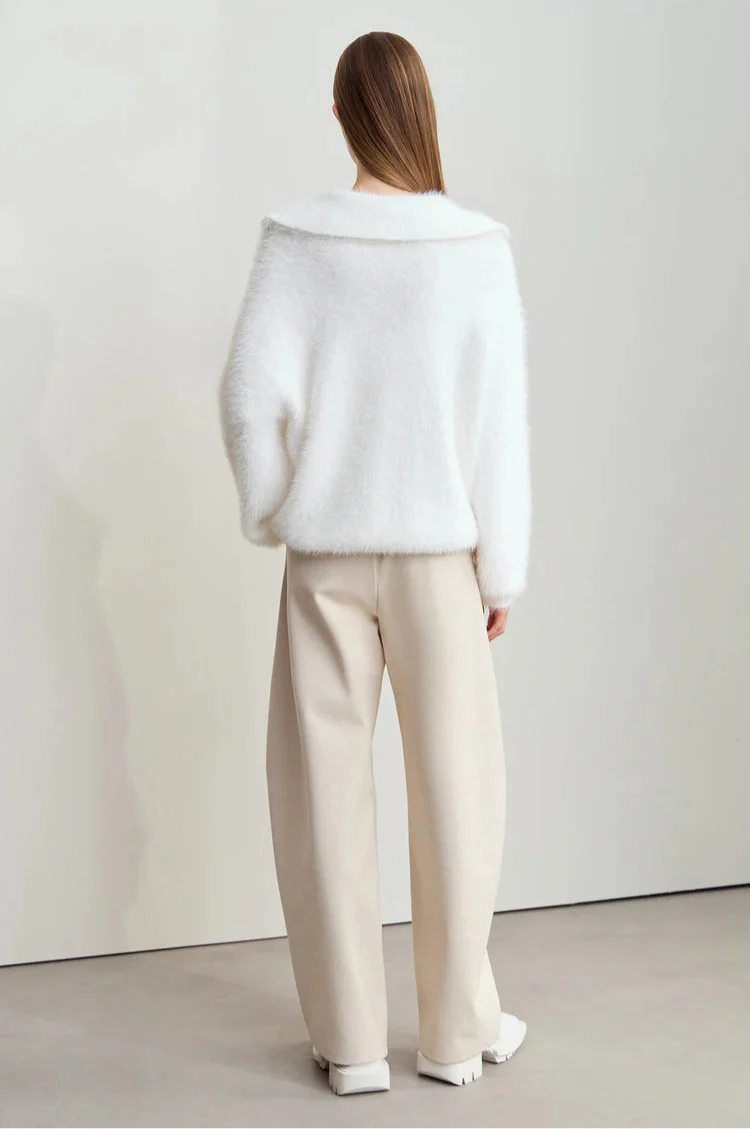 Sweter z norek z golfem i zamkiem błyskawicznym