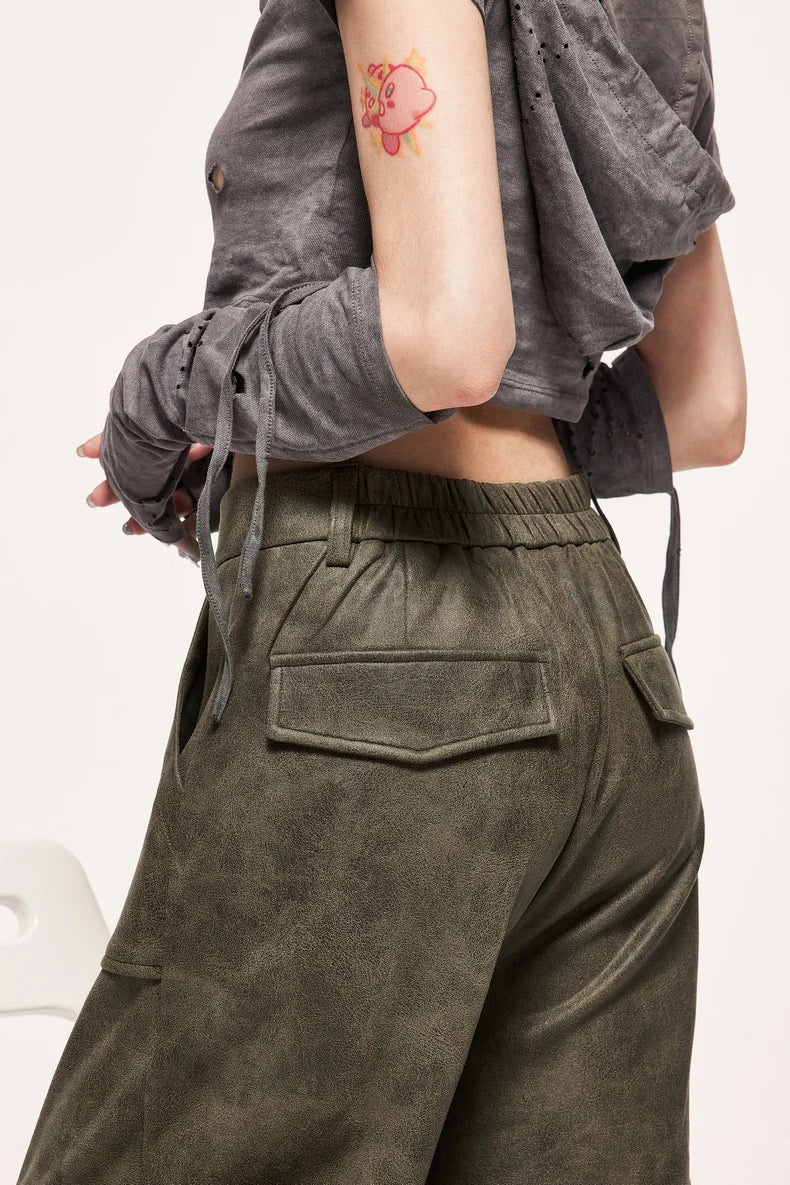 Zamszowe spodnie cargo w stylu vintage