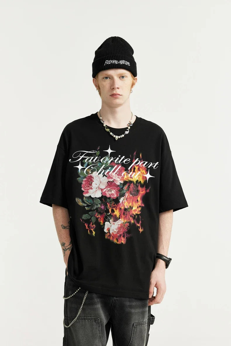 T-shirt z nadrukiem w pęomienny kwiatowy wzór