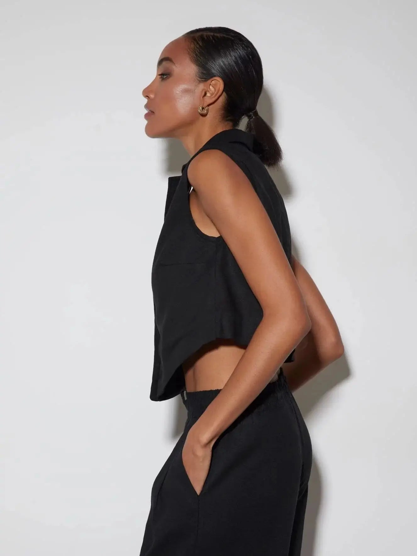 Elegancki kardigan i garnitur do spodni wykonany z lnu i baweęny