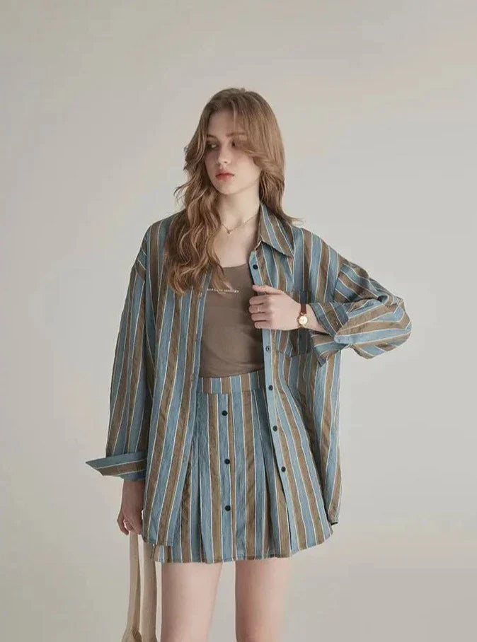 Komplet z koszulą i spódnicą w paski