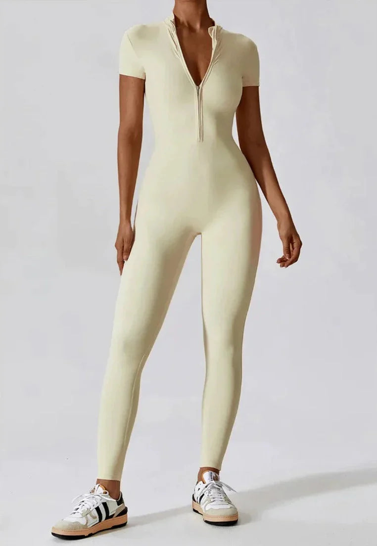 Kombinezon sportowy z krótkim rêkawem