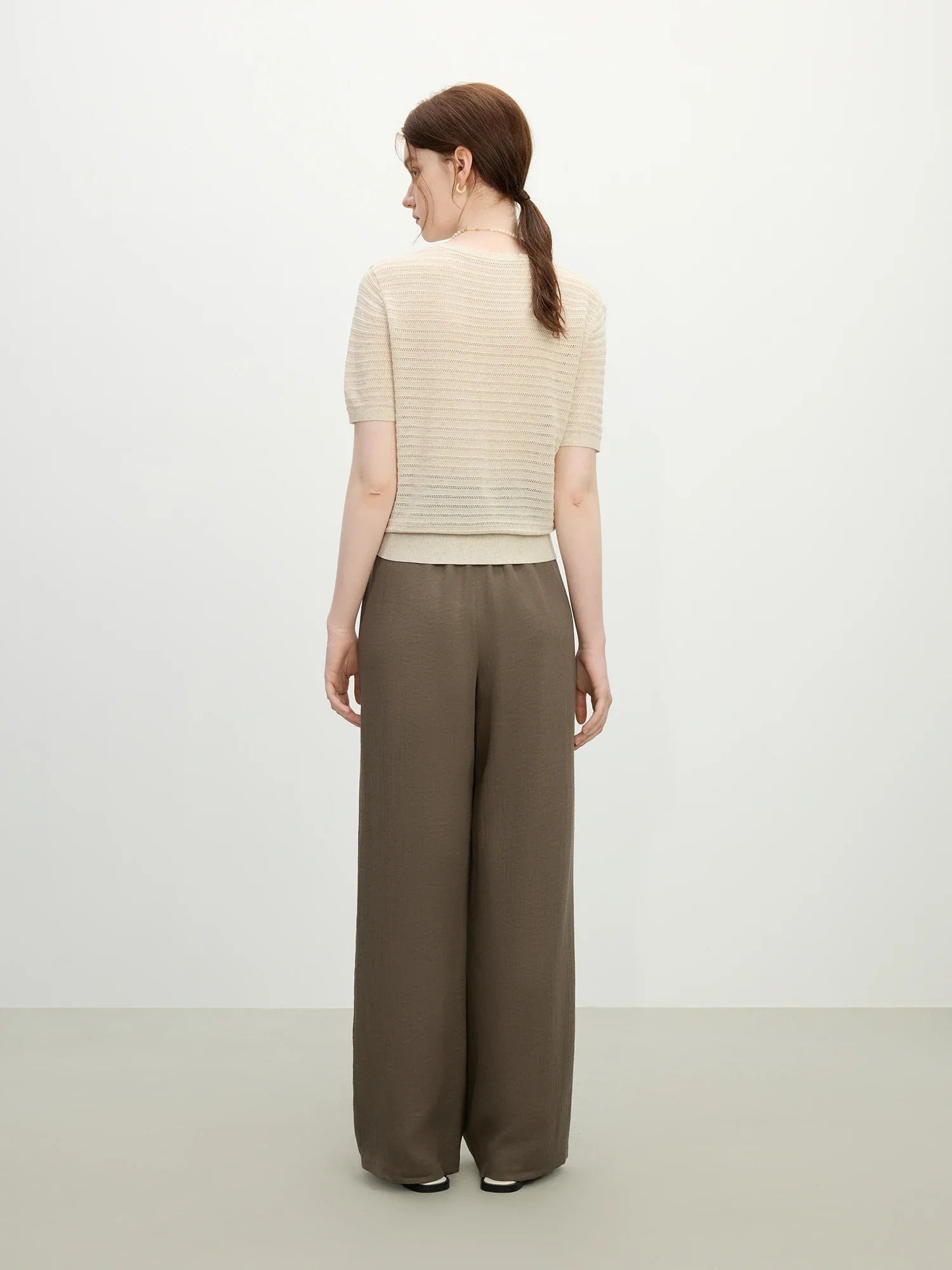 Beżowy szydełkowy top dzianinowy