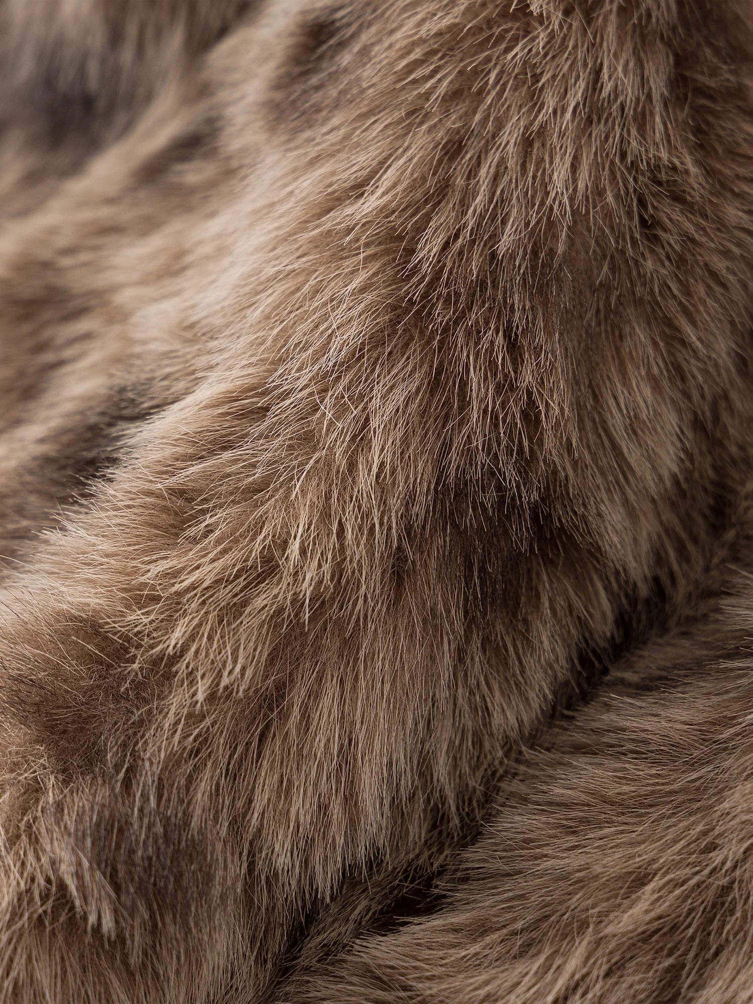 Kurtka futrzana w panterkę