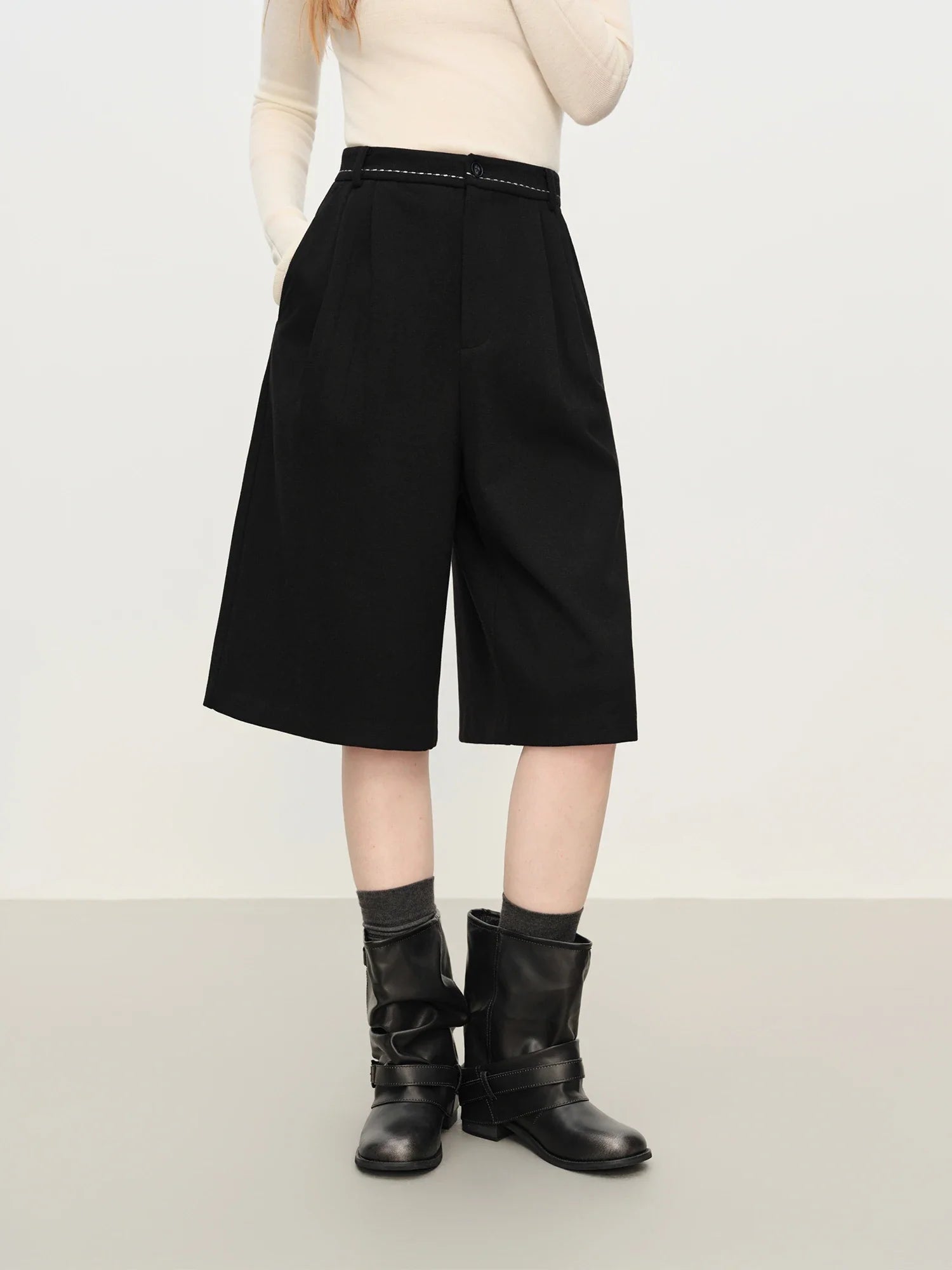 Luźne, szerokie szorty